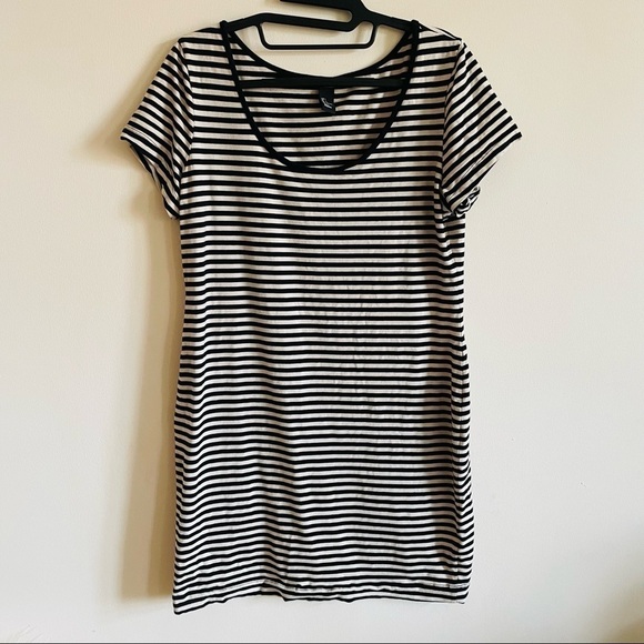 H&M Biege and Black Striped T-Shirt Dress Scoop Neck Short Sleeves - Picture 1 of 8